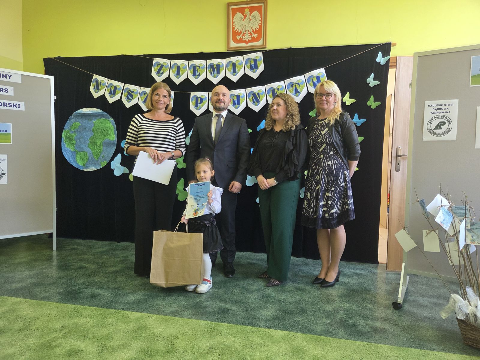 Zdjęcie: III Gminny konkurs recytatorski dla przedszkolaków „Ziemia – nasza planeta, wierszem malowana”