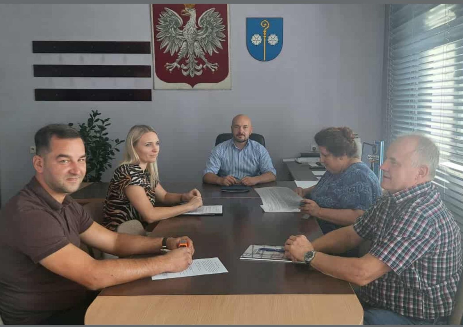 Zdjęcie: Rozpoczyna się budowa parkingu przy Urzędzie Gminy Borzęcin