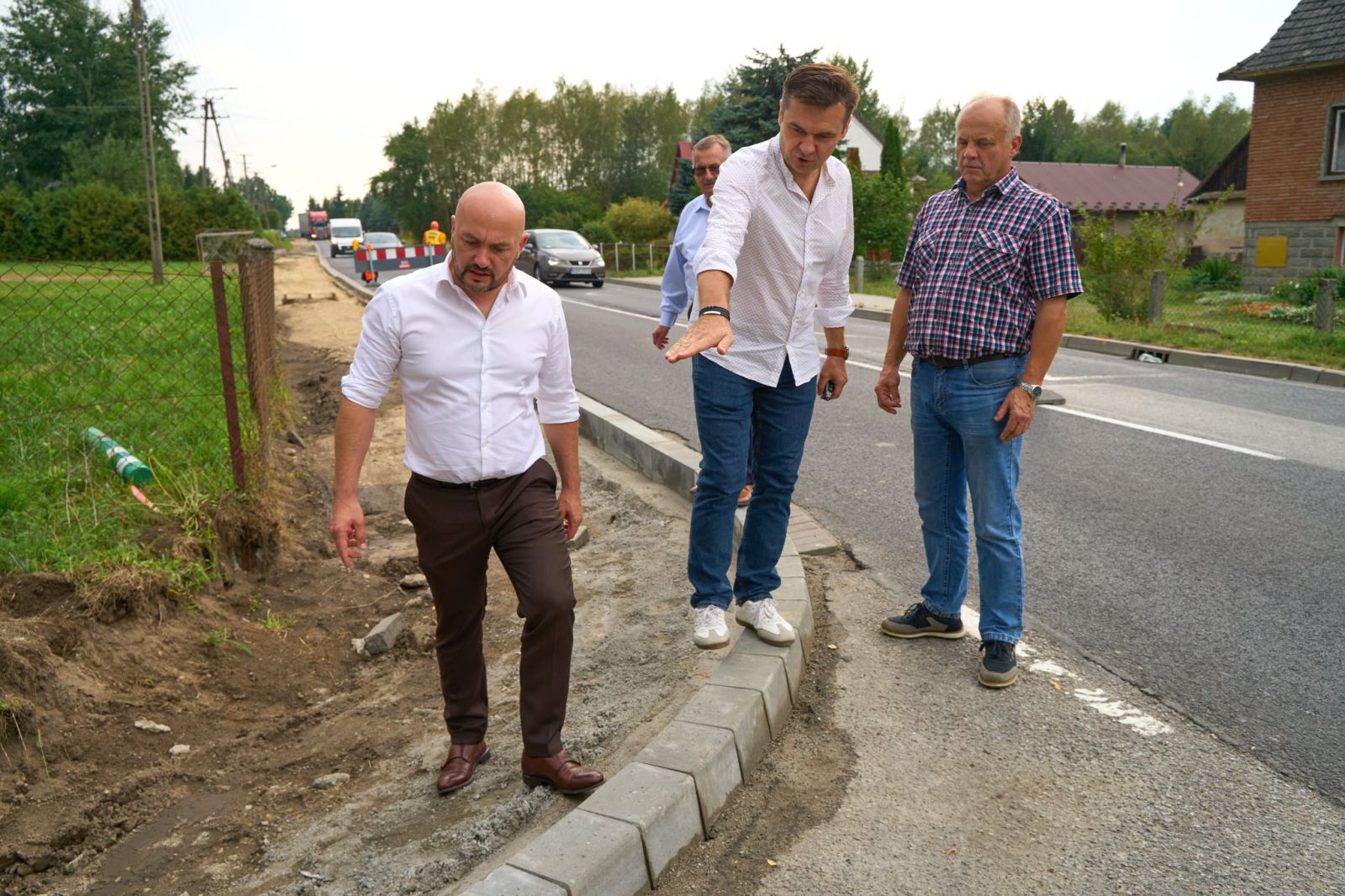 Zdjęcie: Przyborów doczekał się chodnika – będzie bezpieczniej!