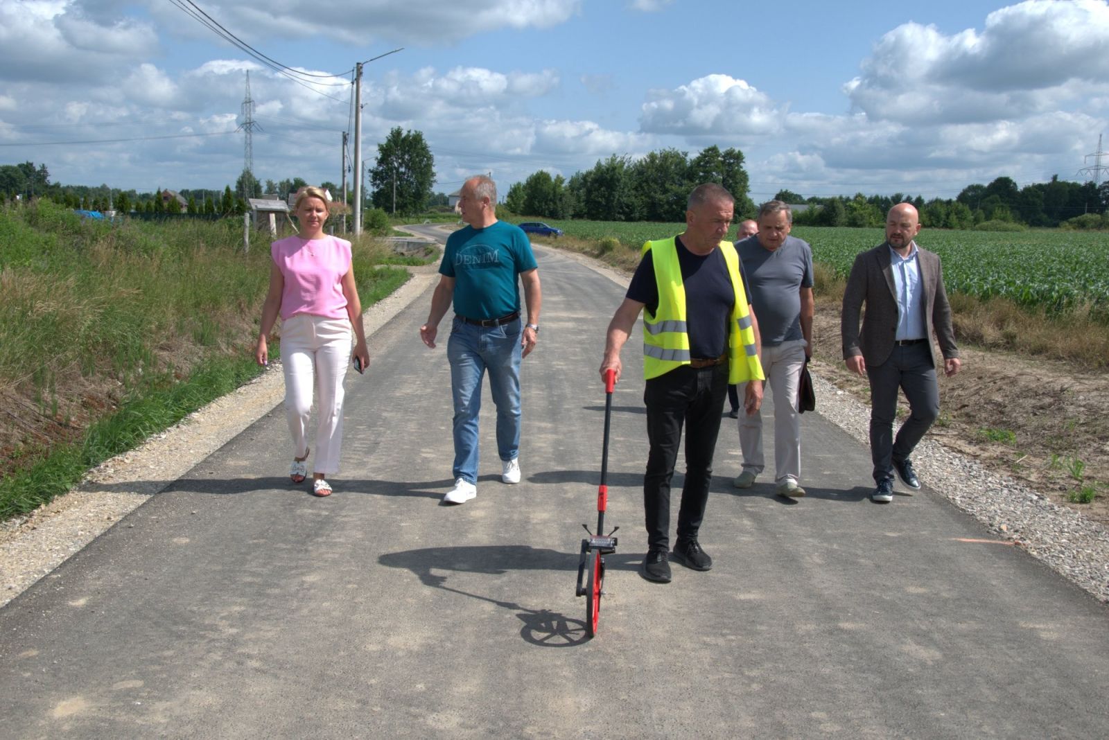 Zdjęcie: Końcowy etap przebudowy drogi
